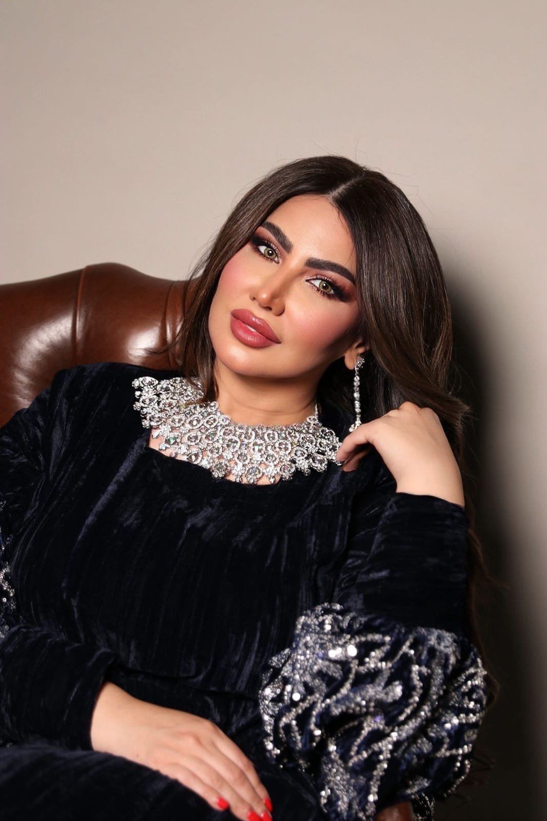 سنيوريتا منى العنزي